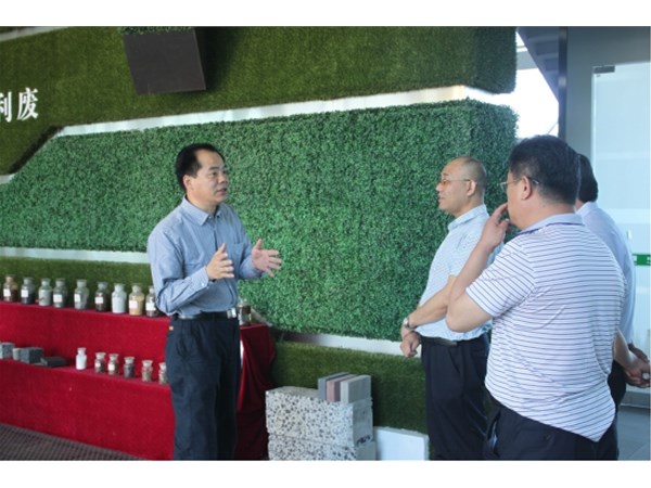 壽光市環(huán)保局田局長一行到訪恒遠利廢
